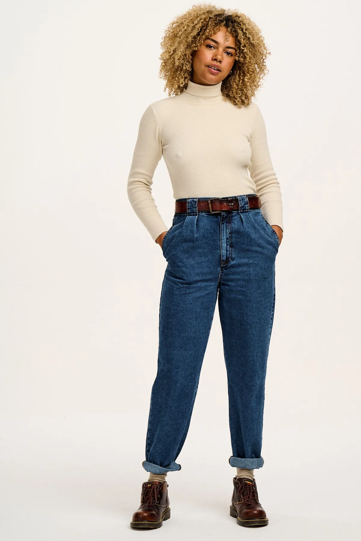 Fashion Addison - Tapered Denim Jeans in Mid Wash Blue Petite Range|All Bottoms