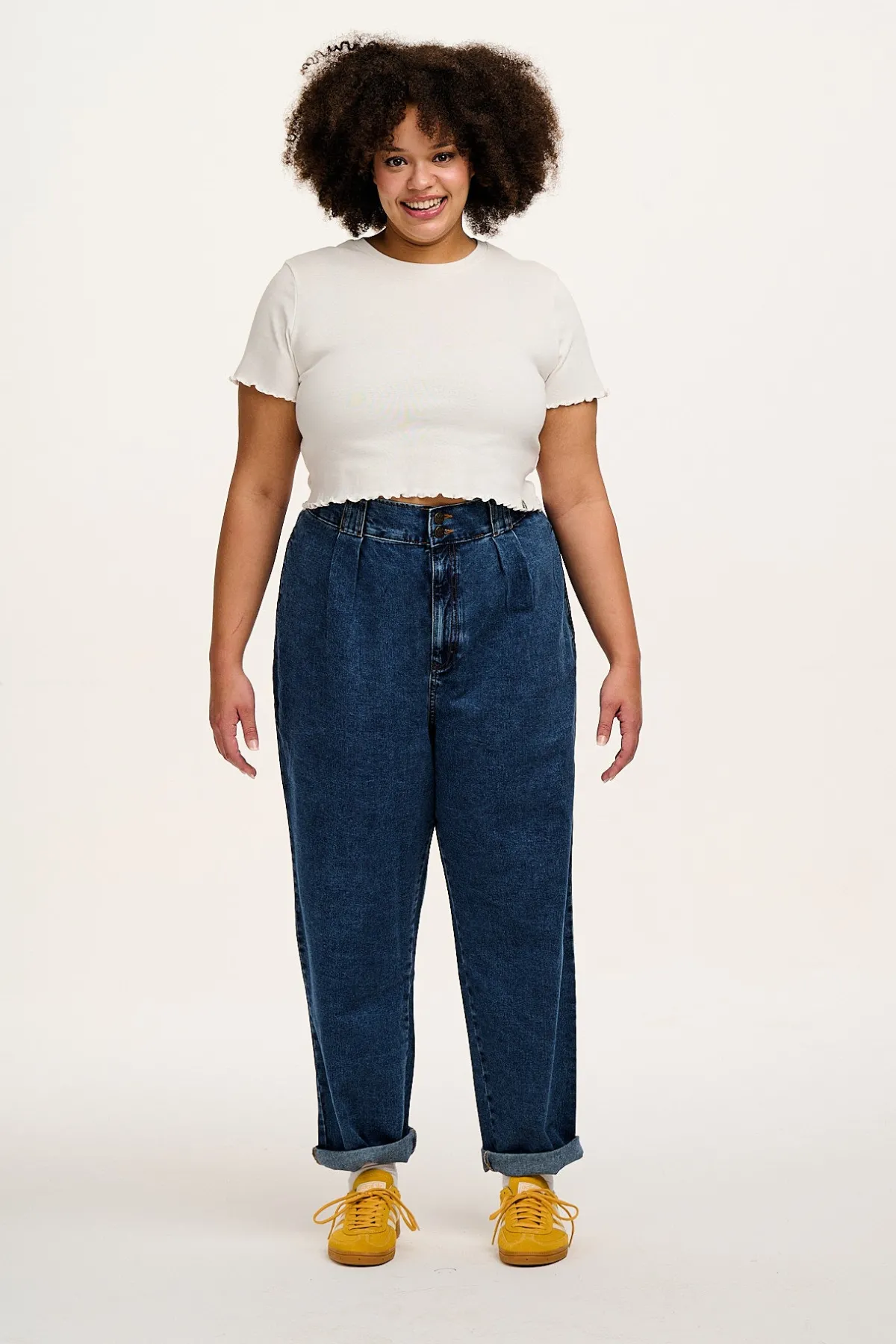 Fashion Addison - Tapered Denim Jeans in Mid Wash Blue Petite Range|All Bottoms