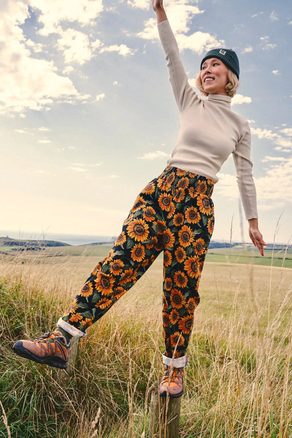 Fashion Alexa - Cotton Trousers in Sunflower Print All Bottoms