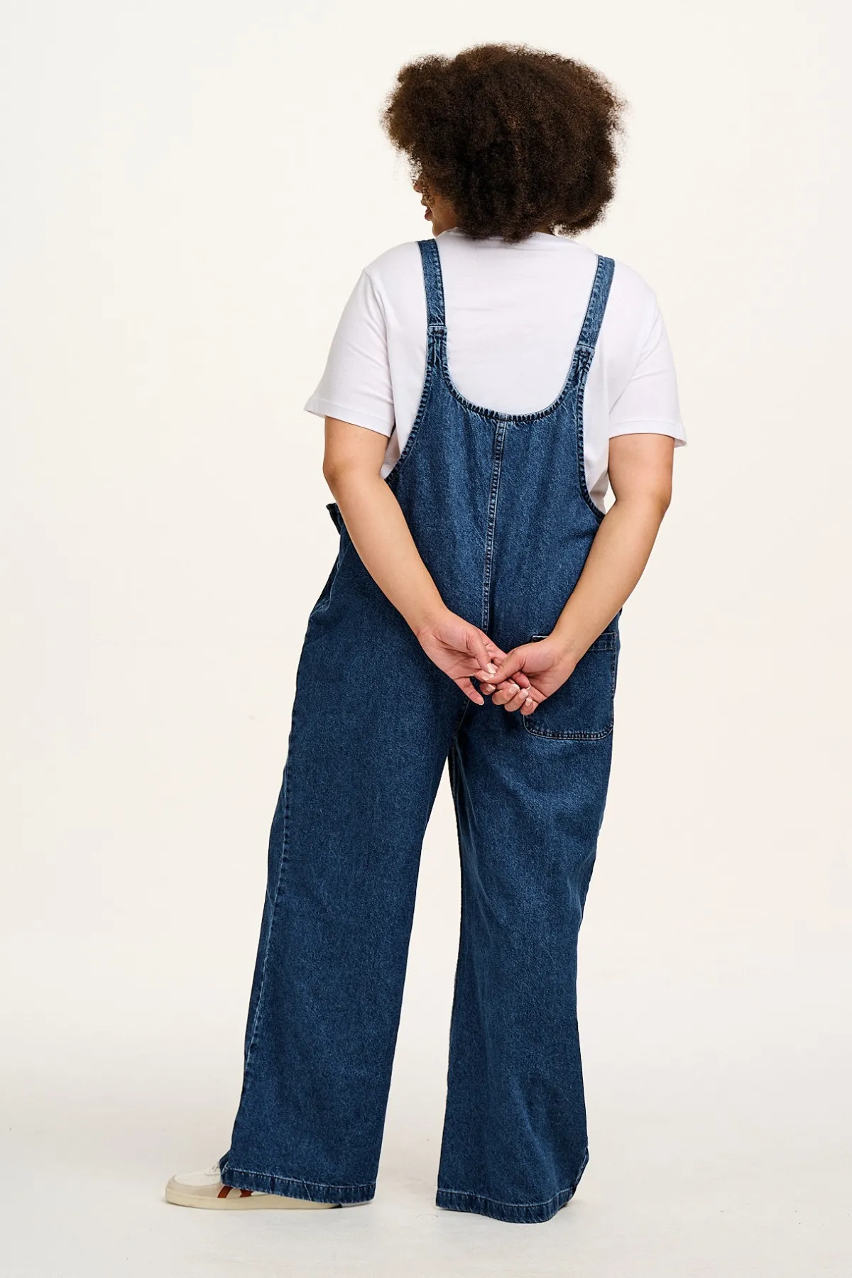 Outlet Ali - Slouchy Denim Dungarees in Mid Wash Blue All Dungarees|Ali - Slouchy