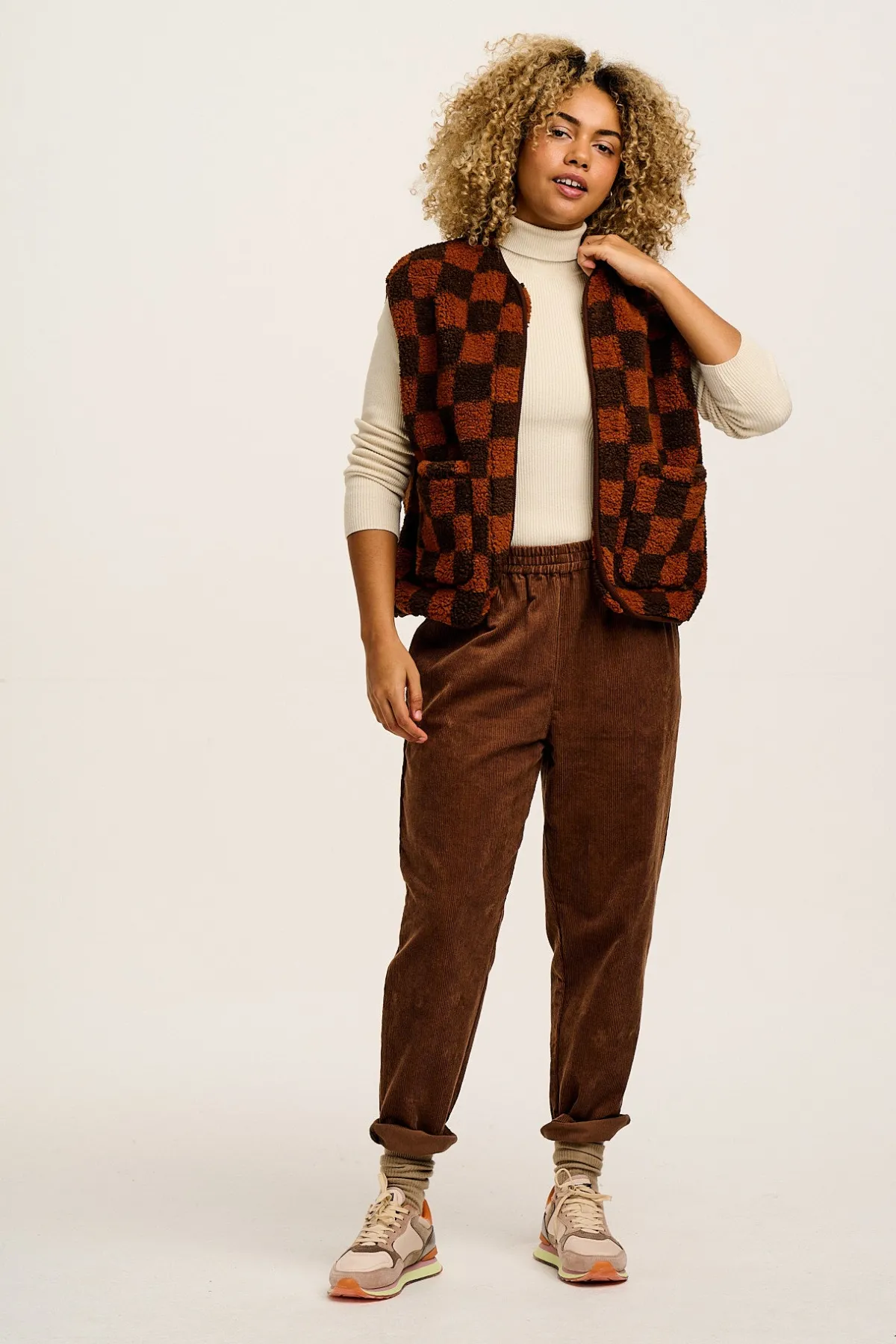 Sale Billie - Corduroy Trousers in Oak Brown All Bottoms