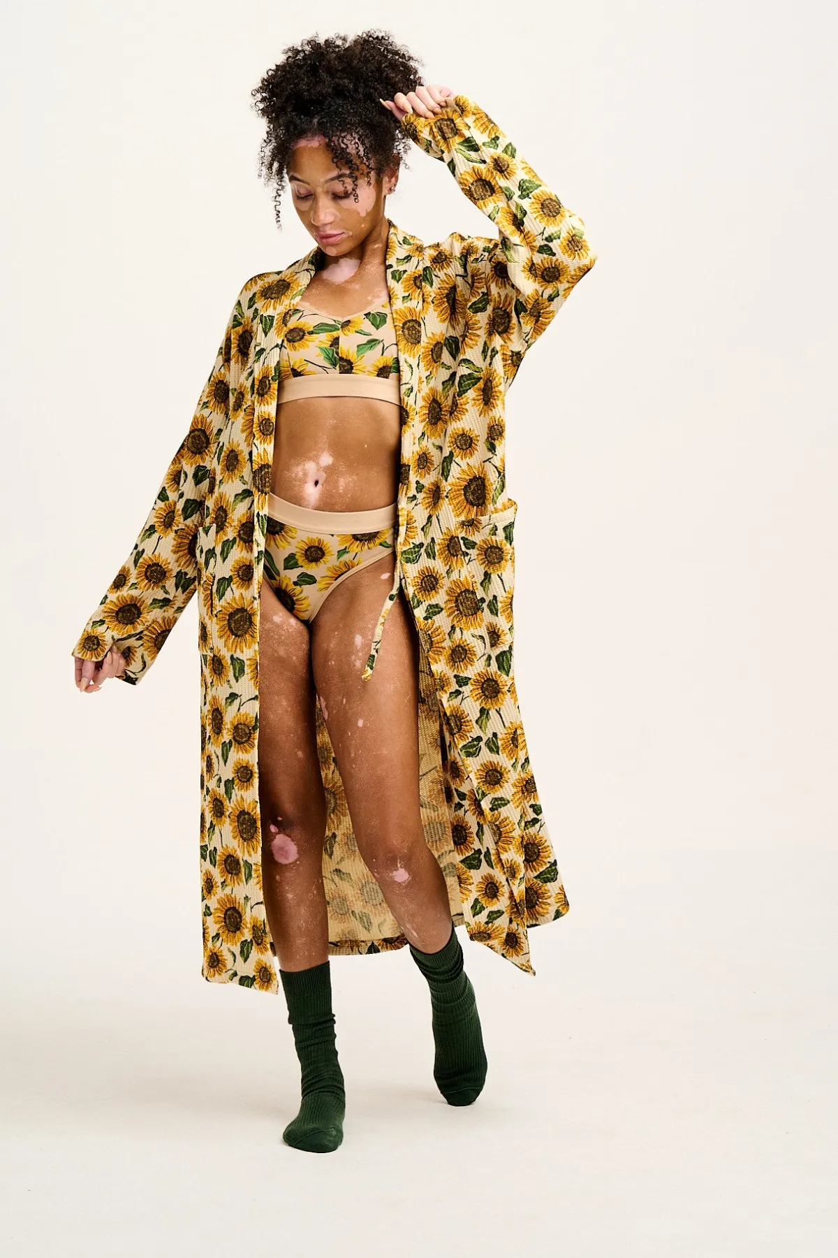 Discount Braydon - Waffle Cotton Robe in Cream Sunflower Print All Nightwear