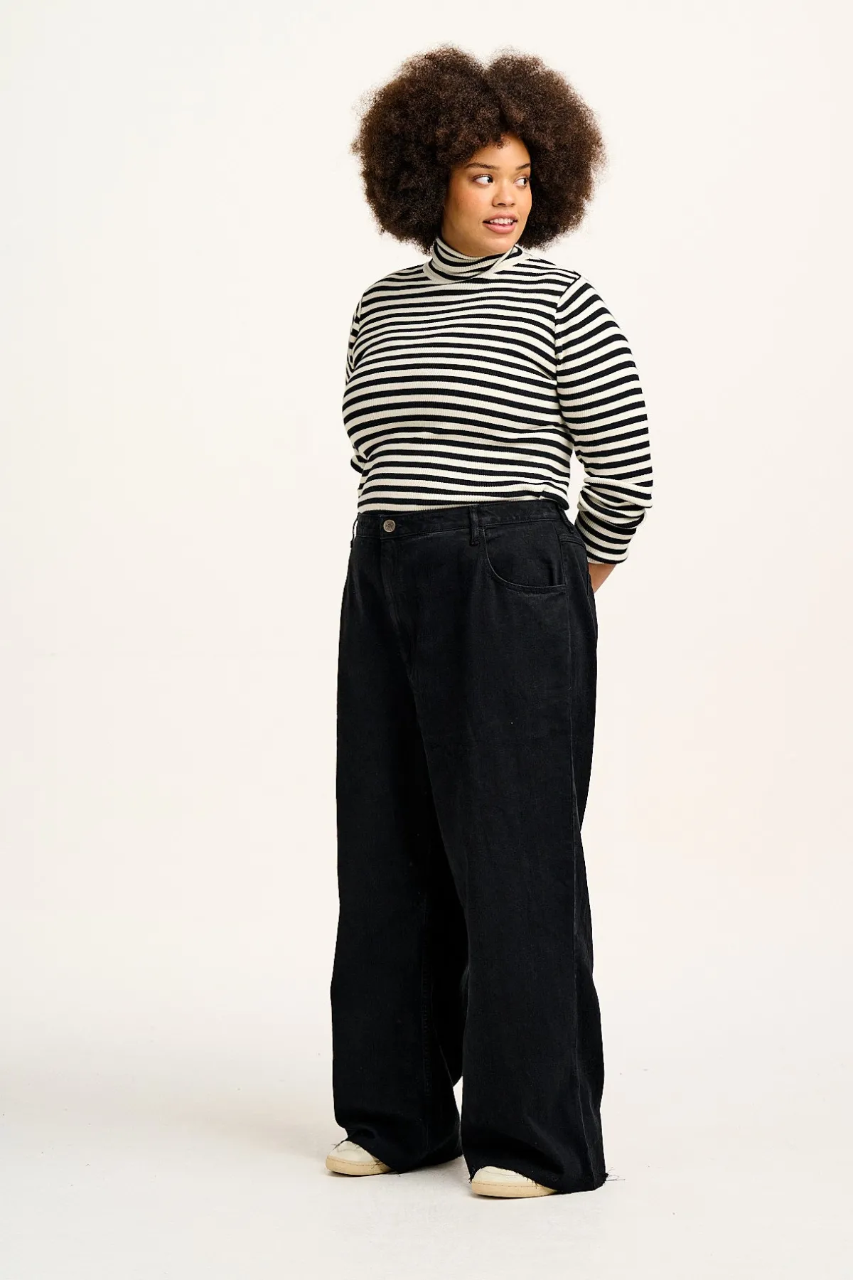 Online Carter - High Waisted Jeans in Black Wash All Bottoms|Jeans