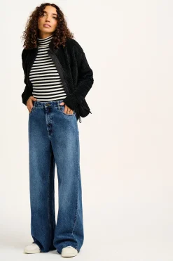 Outlet Carter - High Waisted Jeans in Vintage Wash Blue All Bottoms|Jeans