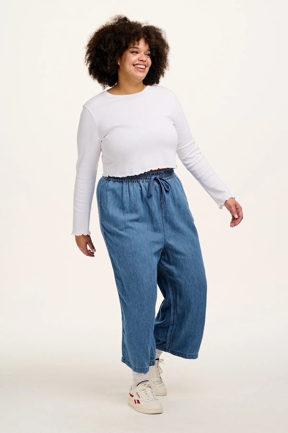 Fashion Chuck - Cotton & Hemp Trousers in Mid Wash Blue All Bottoms|Jeans