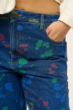 Outlet Dana - Mom Denim Jeans in Art Attack Print All Bottoms
