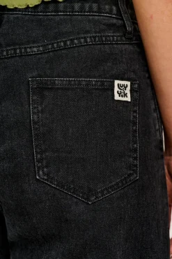 Outlet Drew - Straight Leg Denim Jeans in Washed Black All Bottoms|Petite Range