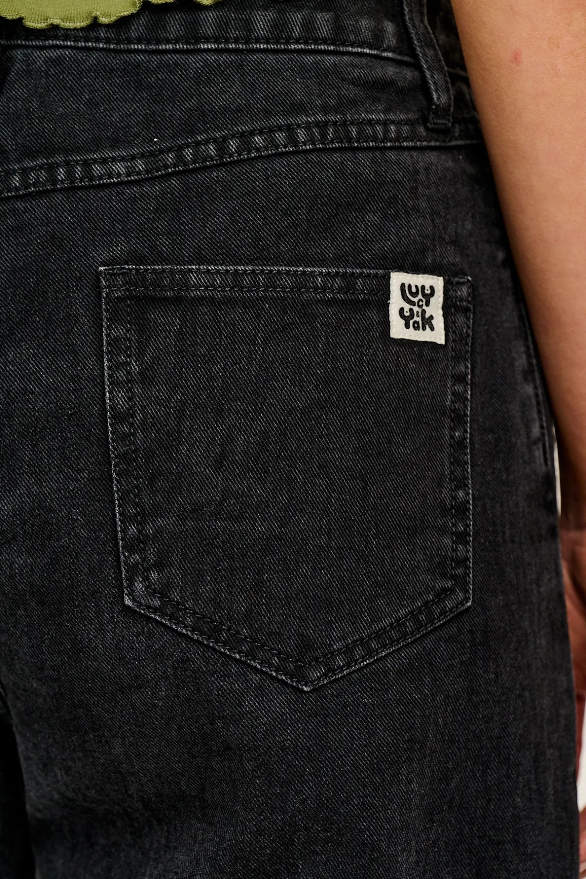 Outlet Drew - Straight Leg Denim Jeans in Washed Black All Bottoms|Petite Range