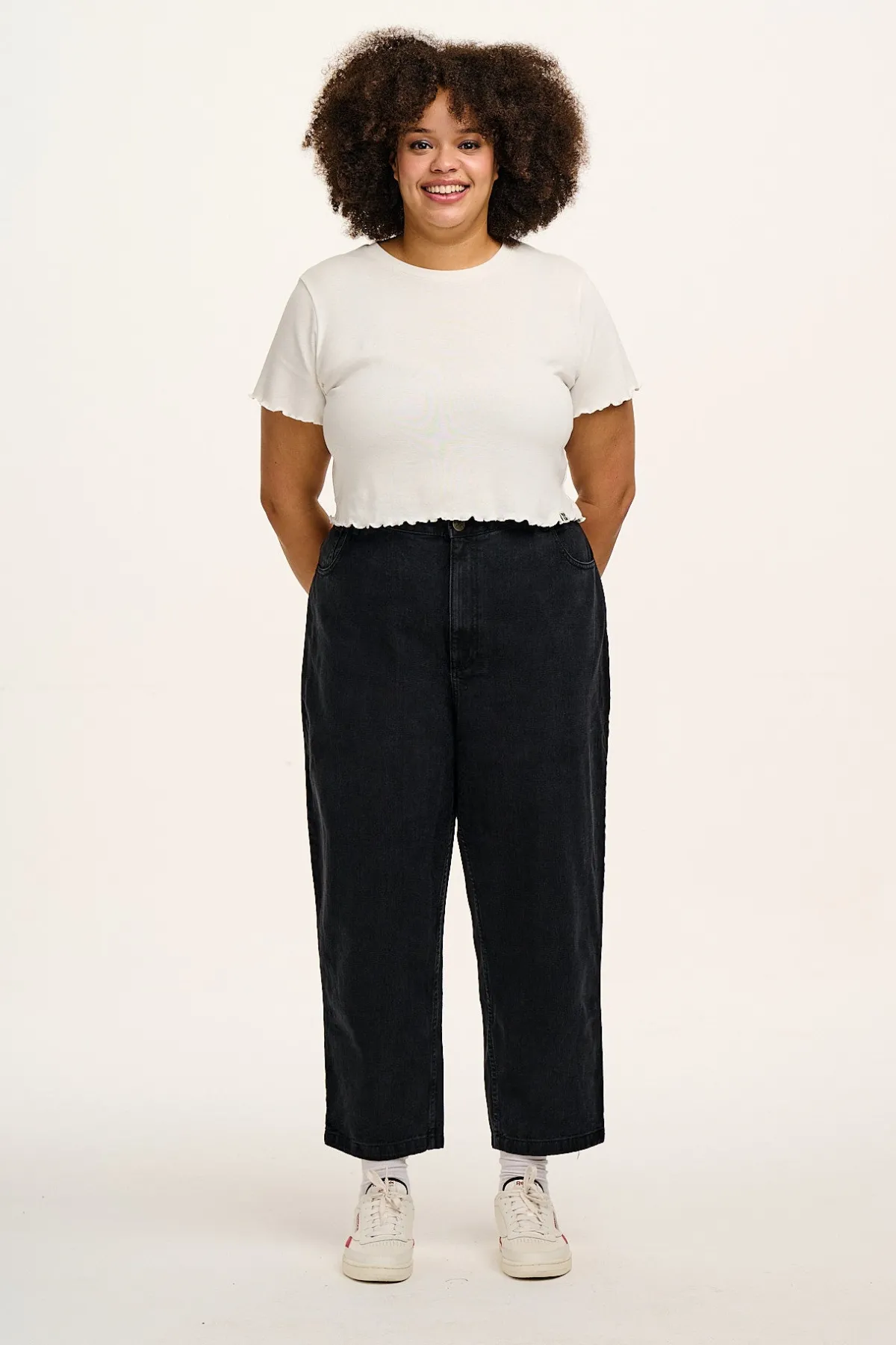 Outlet Drew - Straight Leg Denim Jeans in Washed Black All Bottoms|Petite Range