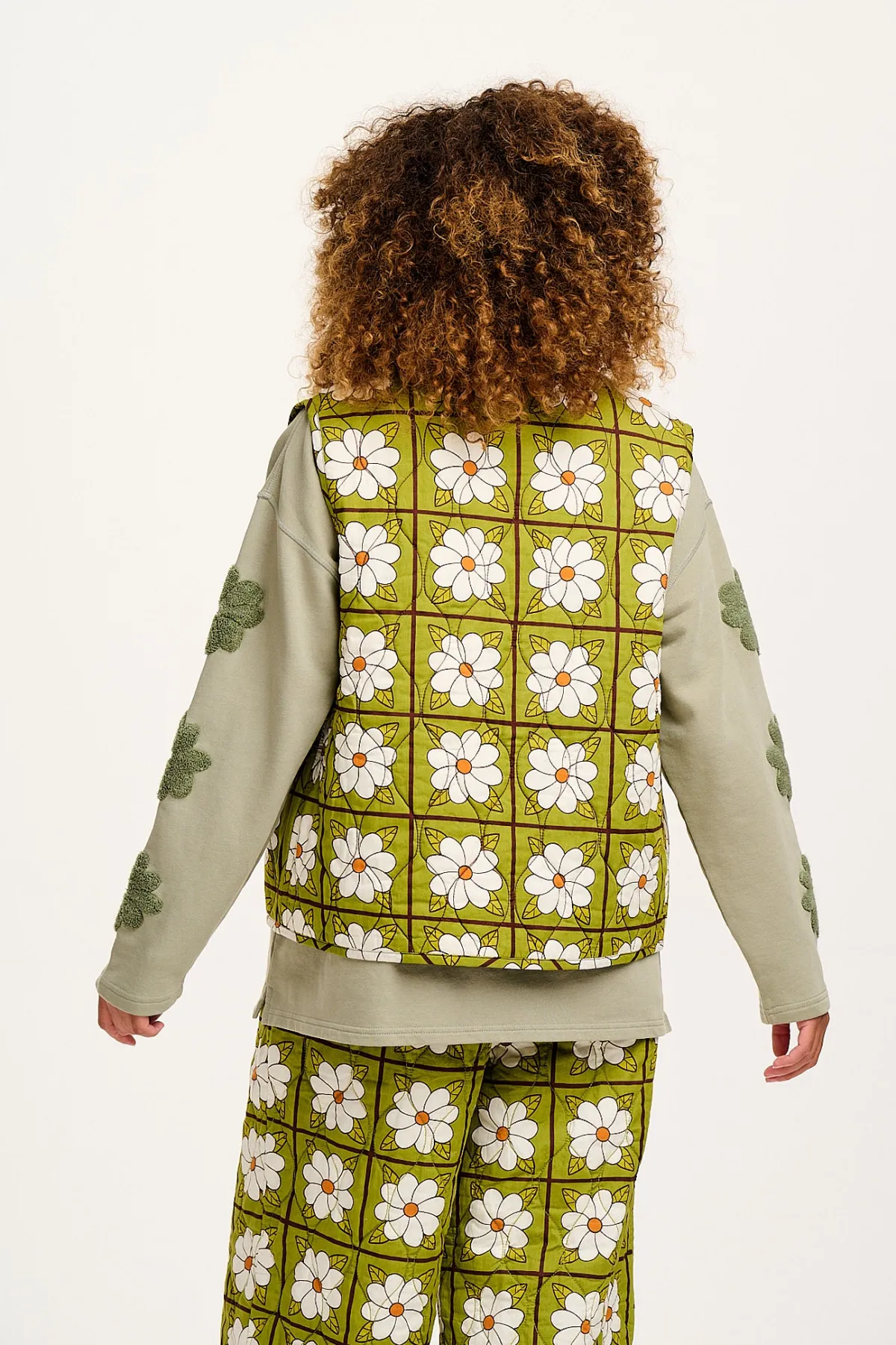 Fashion Emery - Reversible Quilted Gilet in Romneya Floral Print All Outerwear & Knitwear|Jackets