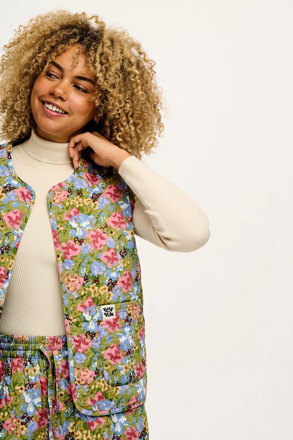 Fashion Emery - Reversible Quilted Gilet in Elsinore Floral Print All Outerwear & Knitwear|Jackets