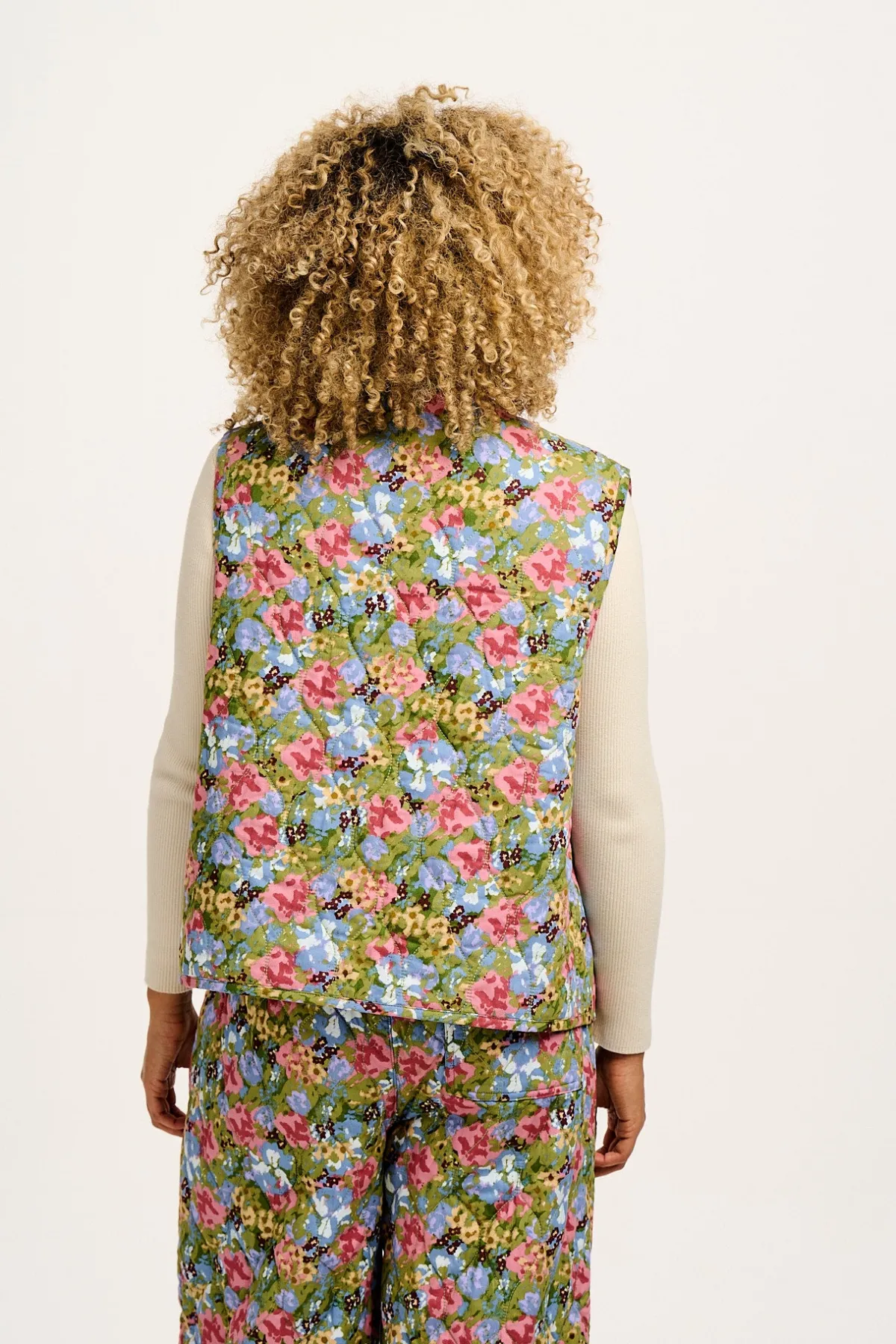 Fashion Emery - Reversible Quilted Gilet in Elsinore Floral Print All Outerwear & Knitwear|Jackets