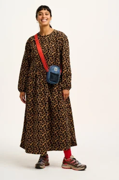 Hot Maeve - Midi Dress in Leopard Print All Dresses & Skirts