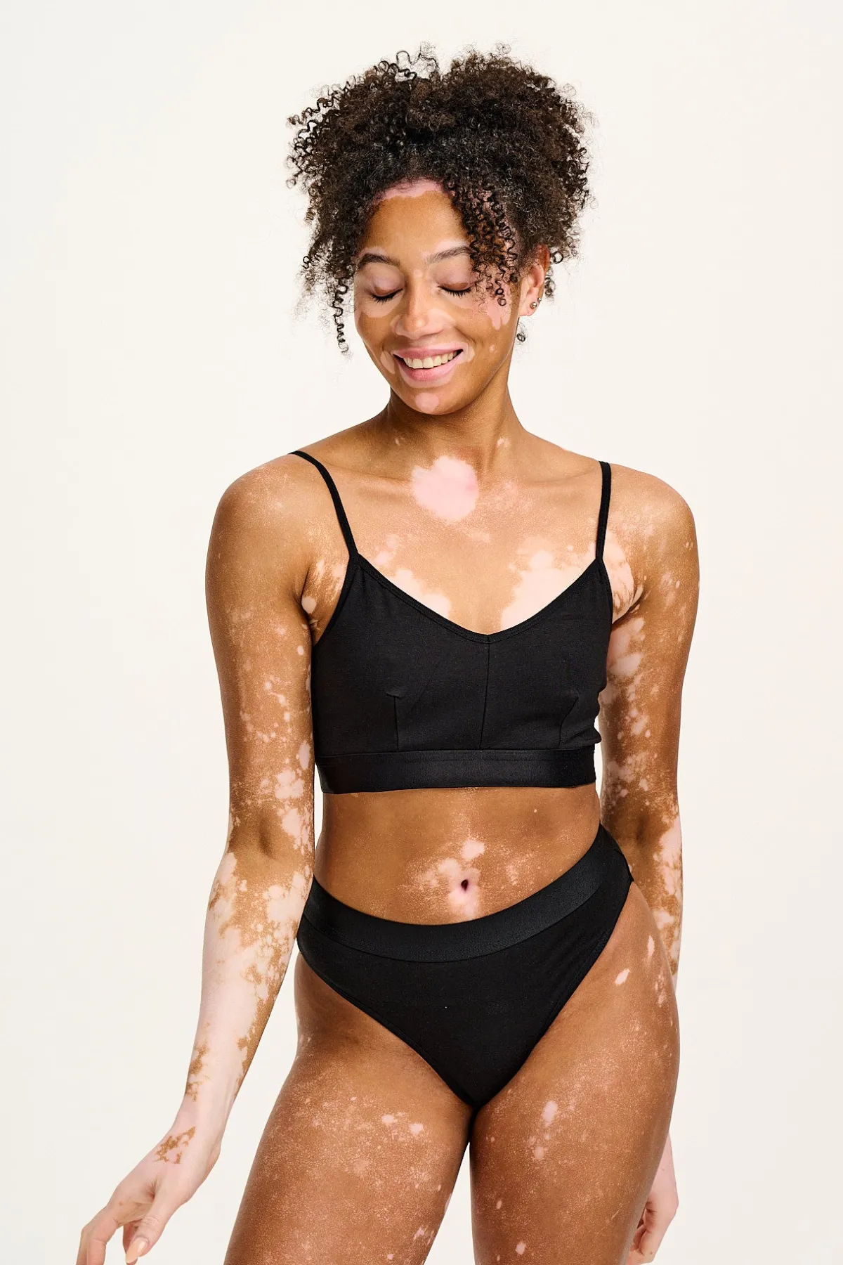Outlet Ruby - Crop Top Cotton & Bamboo Bralette in Black All Tops & Tees|All Underwear