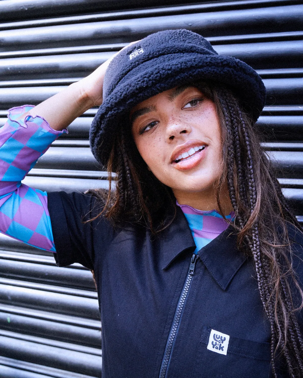 Best Travis - Borg Fleece Bucket Hat in Black All Accessories|Hats & Hair